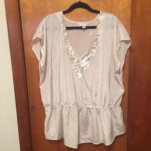 White shirt sleeve silky top